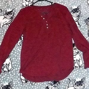 (NO BOUNDARIES) red and laced long sleeved shirt